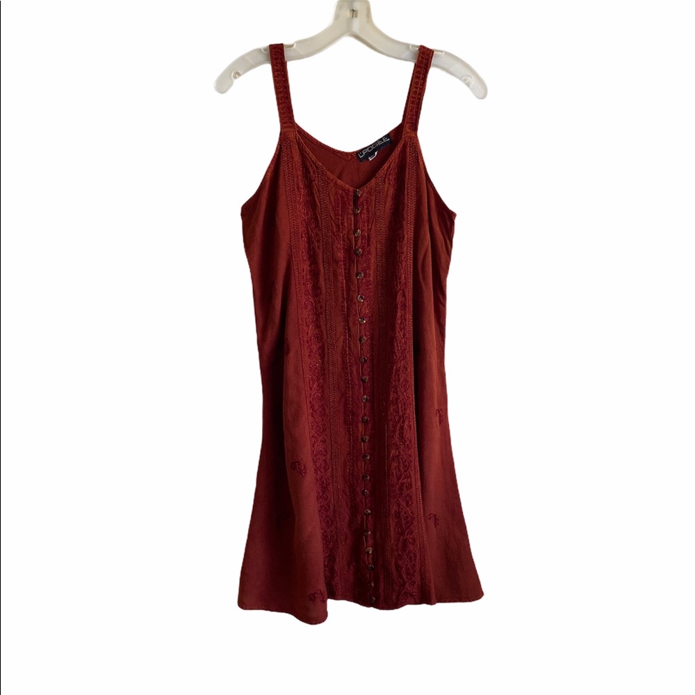 L'Pogee VTG Embroidered Sleeveless Dress